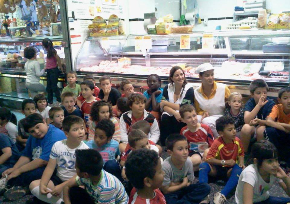 UNA VESPRADA JUNT A BLANCA LA BOTIGUERA de L’Alqueria Blanca AL MERCAT DE SAGUNT
